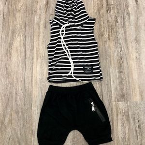 Black Shorts With Zipper & White/Black Striped Hooded Tank Top Size 80 16.5-21lb